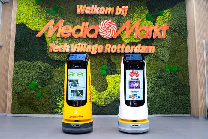 普渡机器人在荷兰鹿特丹Media Markt零售门店