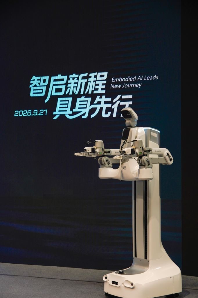 交付的工业具身机器人本体特写